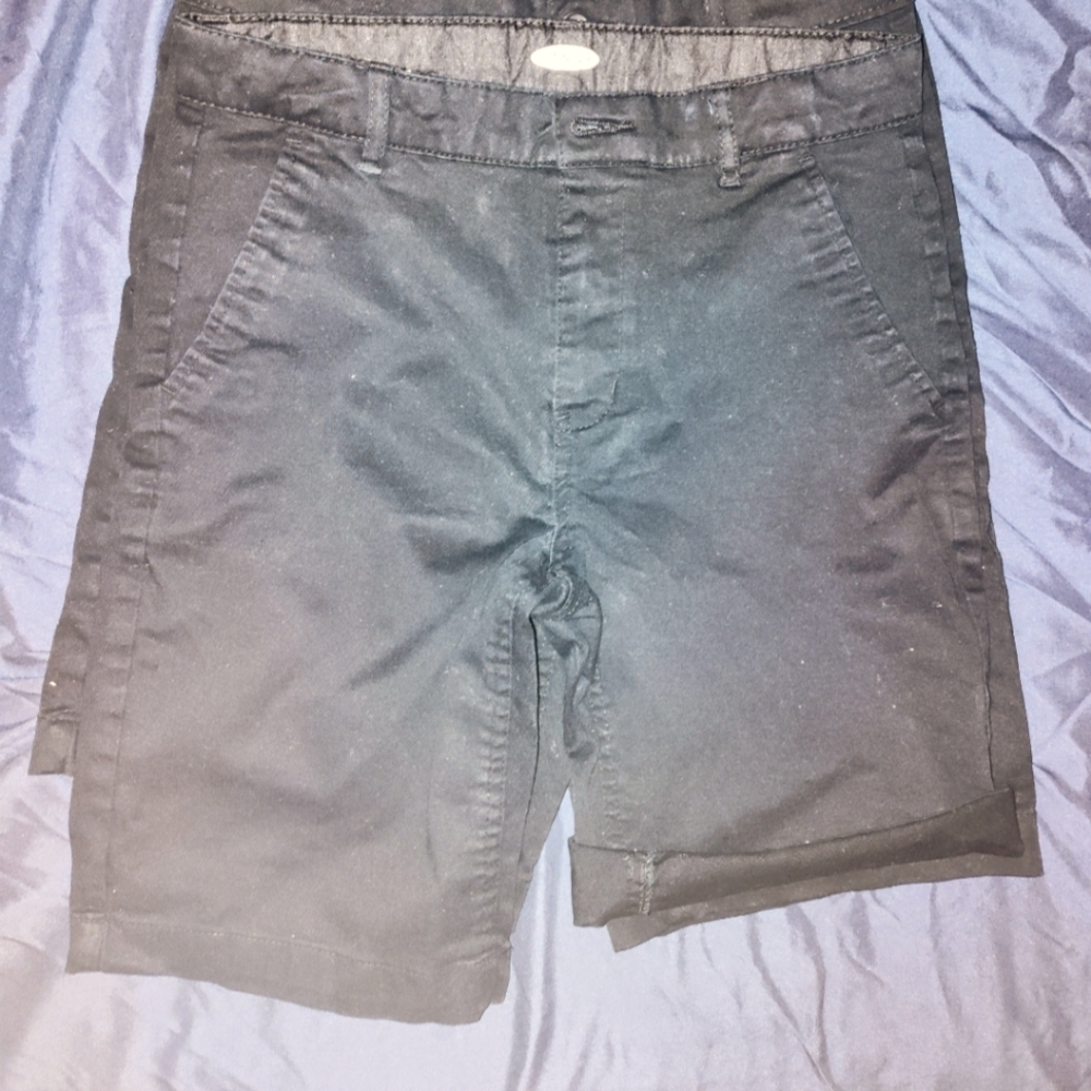 Gently used Old Navy- Black, Big Boys (school) shorts